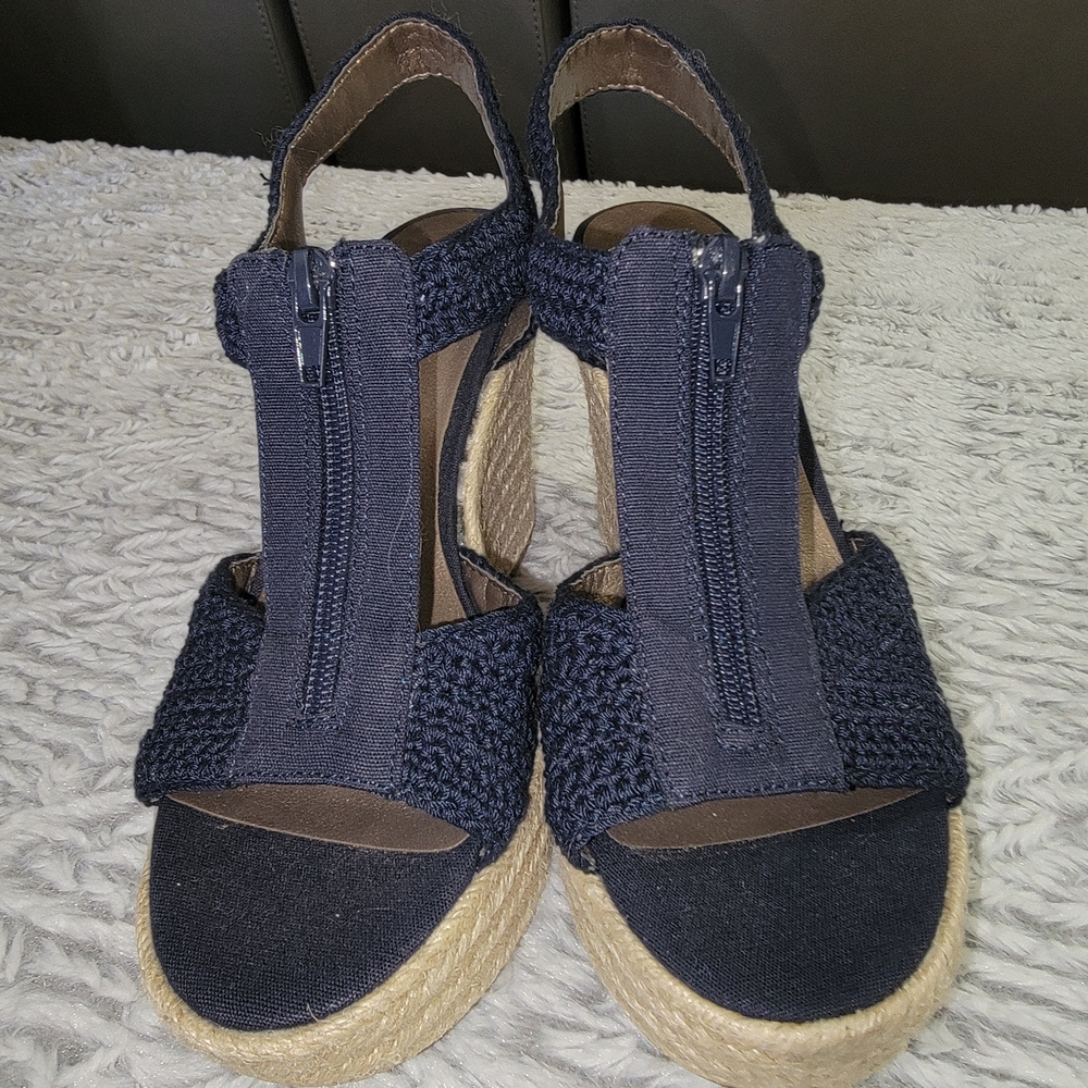 Elegant Navy Espadrille Wedge Sandals